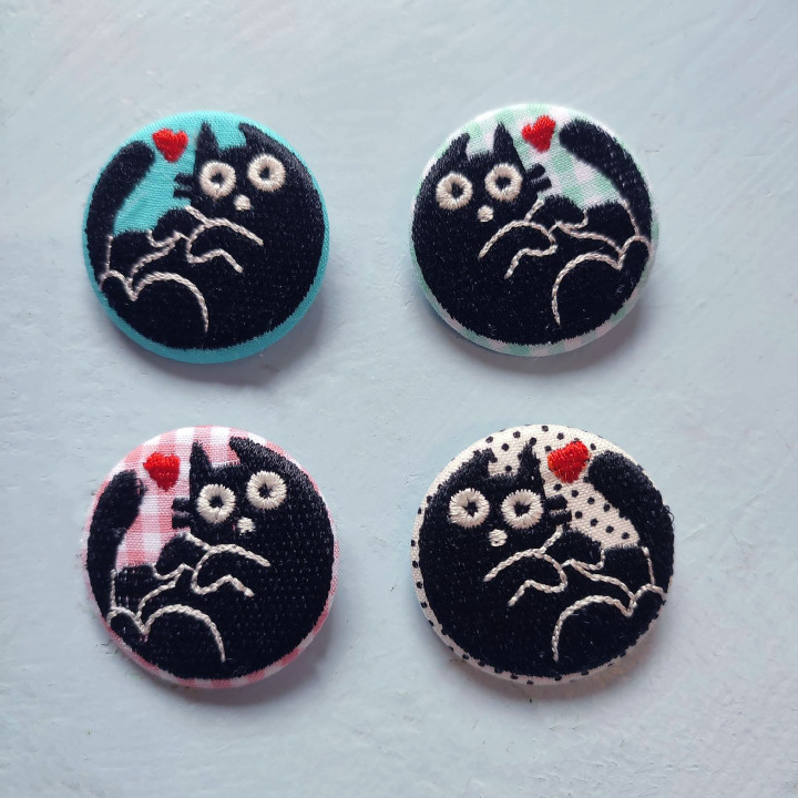 Badges Brodés Chat Artisanaux