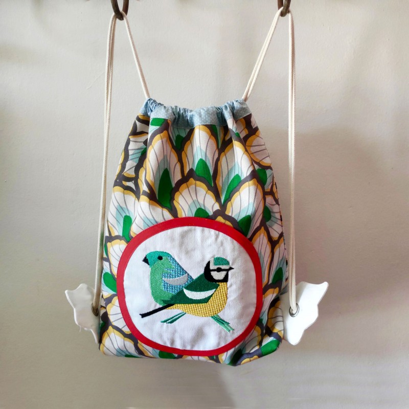 sac à goûter crèche maternelle fille créateur artisanal tissu oiseaux cadeau naissance sac à dos tissu enfant personnalisé